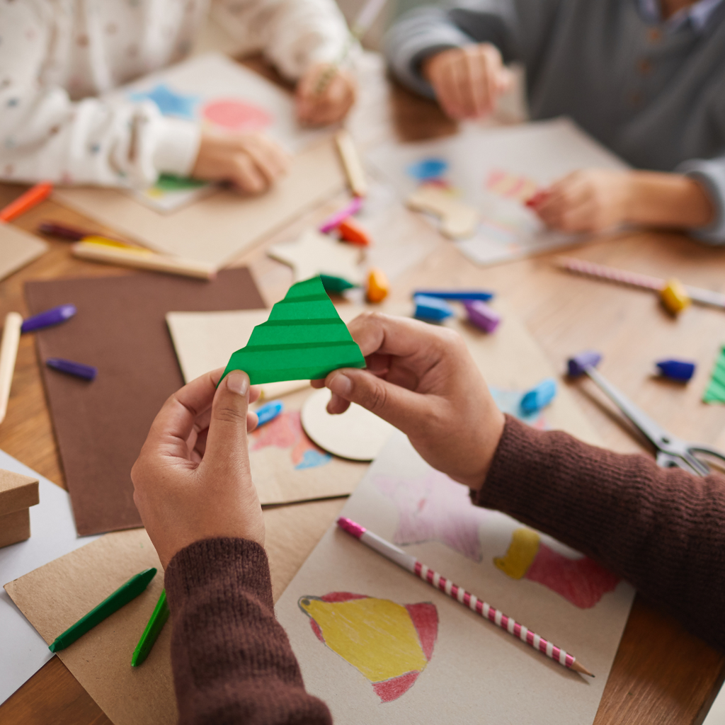 Christmas Crafting: 10.30am - 11.30am